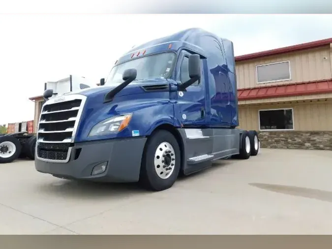 2020 Freightliner Cascadia