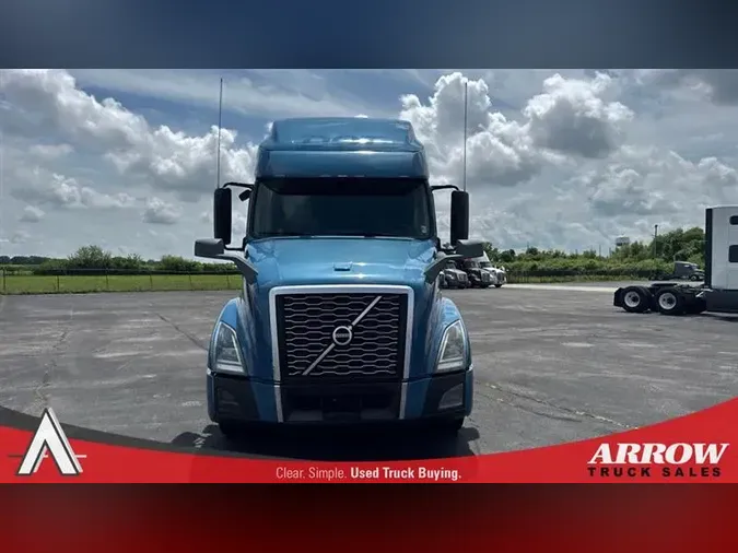 2020 VOLVO VNL760