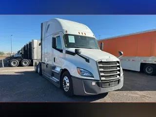 2021 Freightliner Cascadia 126
