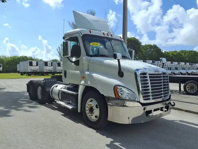 2016 FREIGHTLINER/MERCEDES CASCADIA 125afa5a9e5ca7801c59fa387a64f0314db