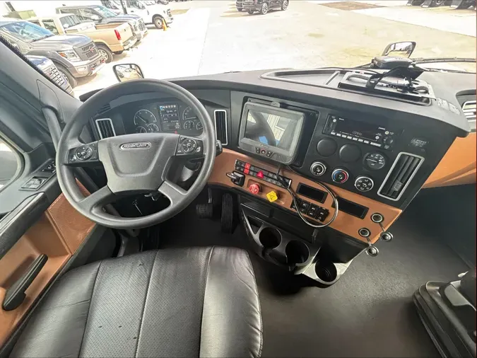 2023 Freightliner Cascadia 116