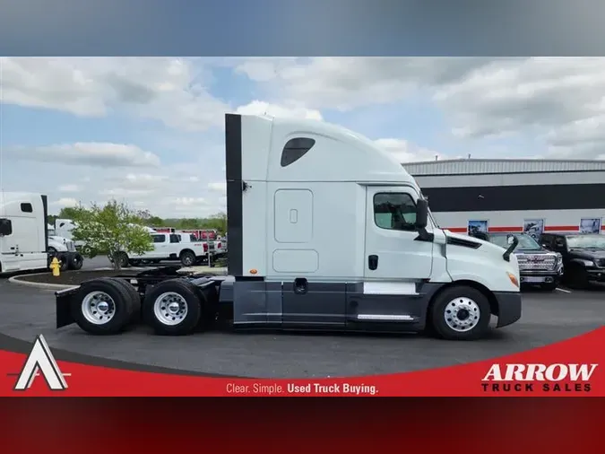 2020 FREIGHTLINER CA126