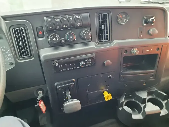 2020 NAVISTAR INTERNATIONAL MV607 (4X2)