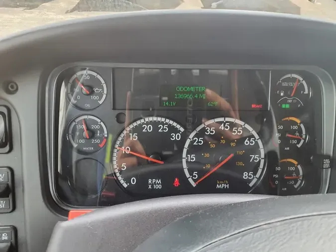 2019 FREIGHTLINER M2 106