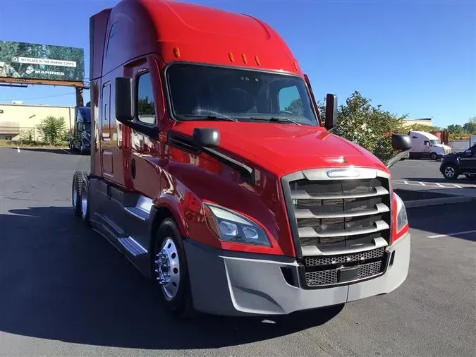 2021 FREIGHTLINER CA126