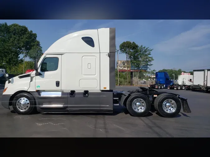 2020 Freightliner Cascadia