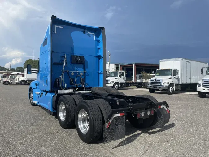 2021 Kenworth T680