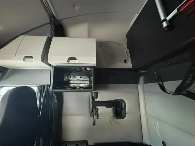 2021 Freightliner Cascadia 126afb7490c491bc2daa396bbcfd5c9ab63