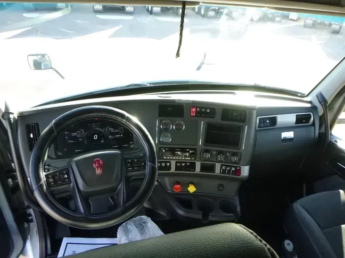 2022 Kenworth T680