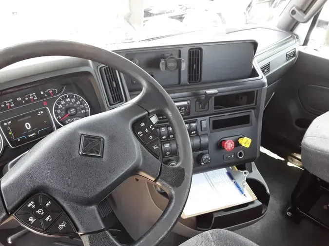 2018 NAVISTAR INTERNATIONAL LT625 DAYCAB T/A