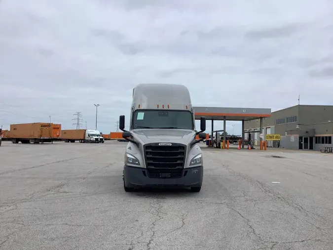 2024 Freightliner Cascadia 126