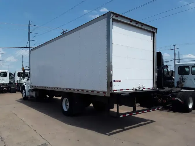 2018 FREIGHTLINER M2 106