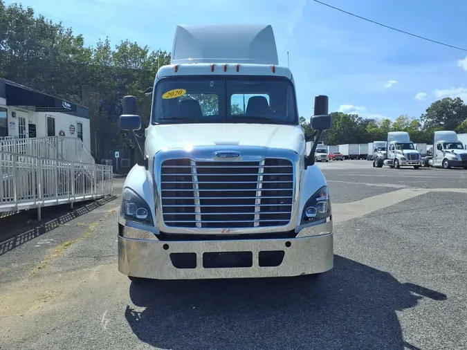 2020 FREIGHTLINER/MERCEDES CASCADIA 125