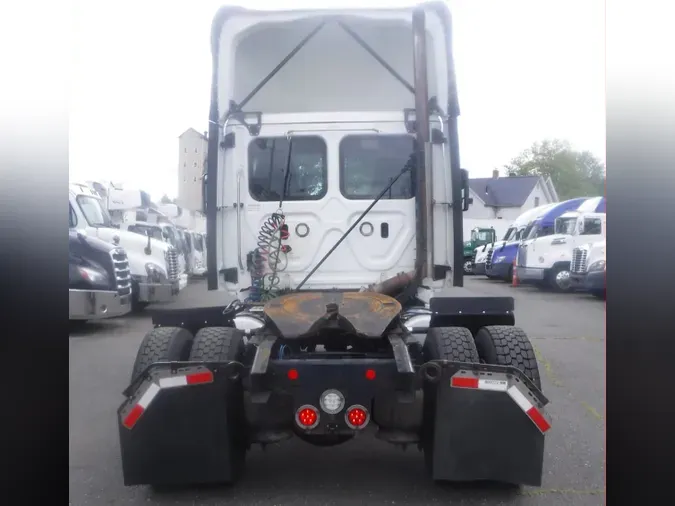 2020 FREIGHTLINER CASCADIA 125