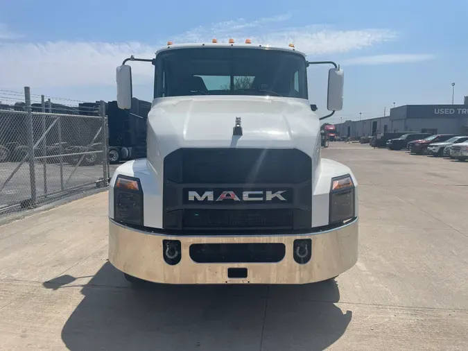 2019 MACK AN64T