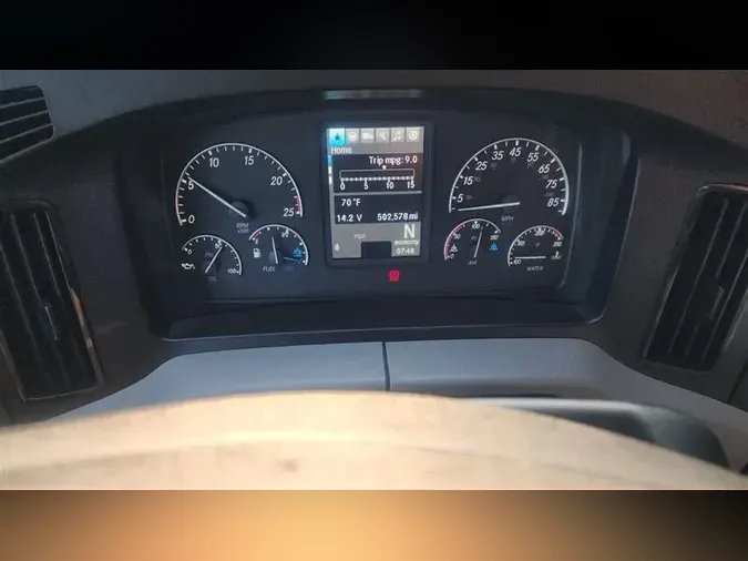 2020 FREIGHTLINER CA126