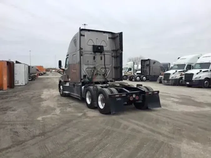 2020 Freightliner Cascadia