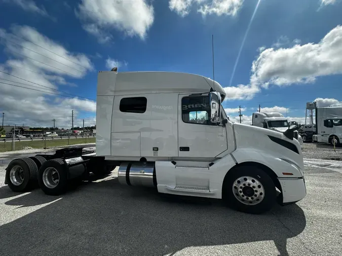 2019 Volvo VNL64T740