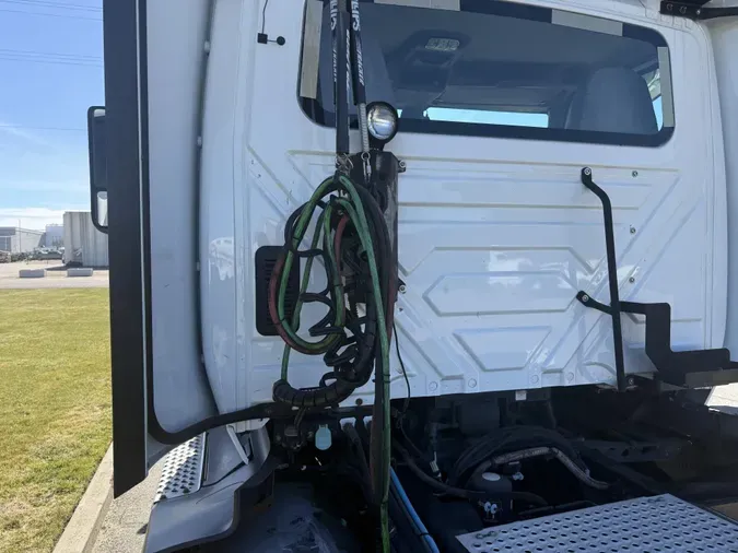 2021 International LT625