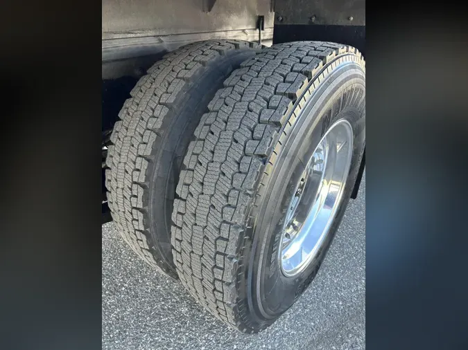 2019 Freightliner Business Class M2 106afdfb4f811779a48b5bd0cc003df257e