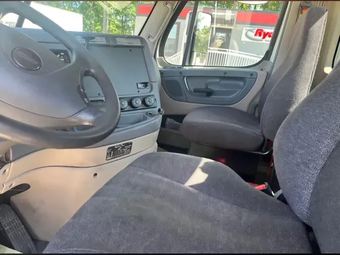 2018 FREIGHTLINER/MERCEDES CASCADIA 113