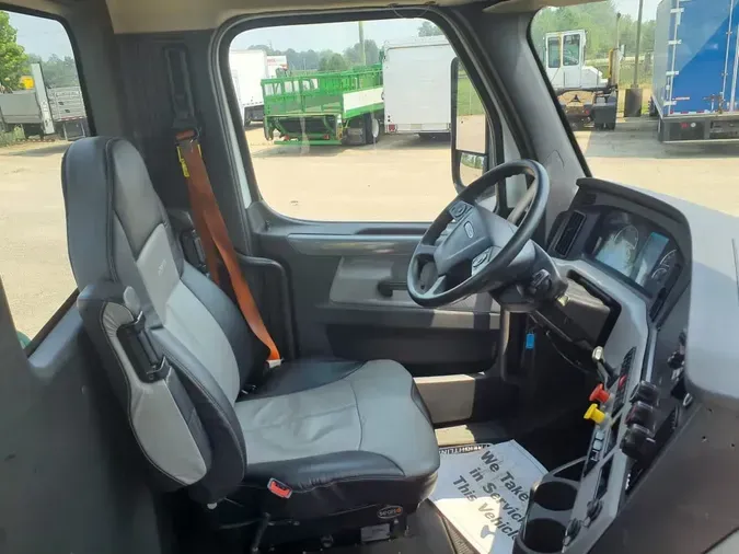 2020 FREIGHTLINER CASCADIA PX11664ST