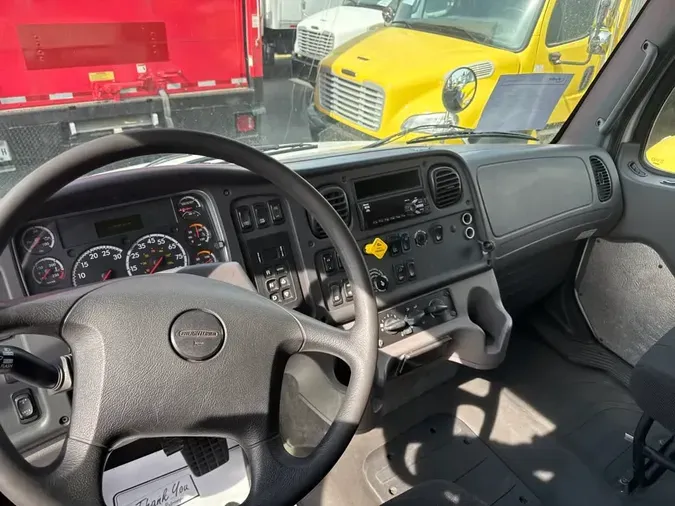 2019 FREIGHTLINER/MERCEDES M2 106
