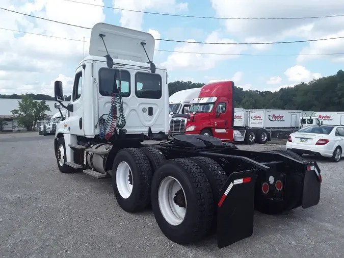 2014 FREIGHTLINER/MERCEDES CASCADIA 125