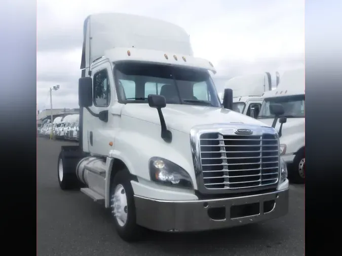 2020 FREIGHTLINER CASCADIA 125