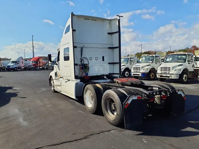 2019 NAVISTAR INTERNATIONAL LT625 SLPR CAB