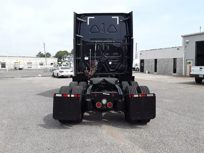 2020 FREIGHTLINER CASCADIA 125