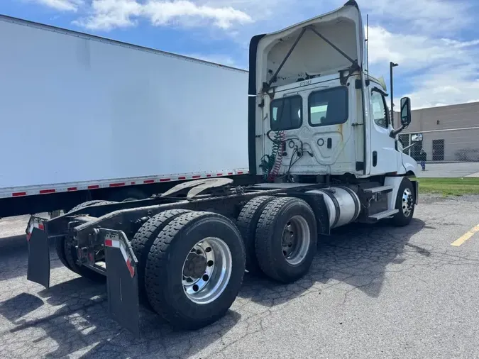 2020 FREIGHTLINER/MERCEDES NEW CASCADIA PX12664