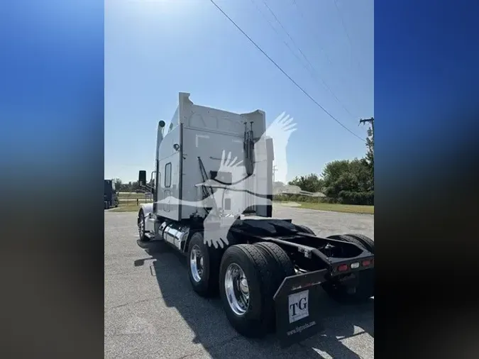 2019 PETERBILT 567