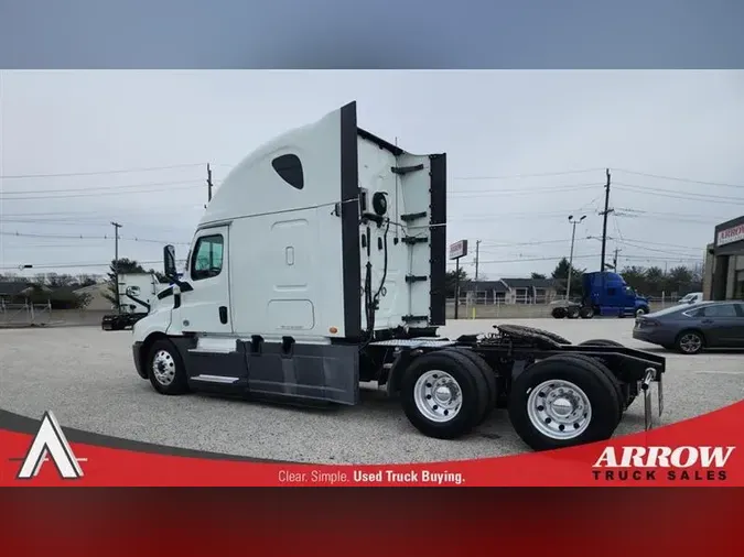 2020 FREIGHTLINER CA126