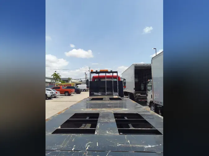 2019 FREIGHTLINER M2 106