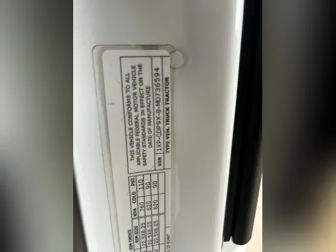2021 Peterbilt 567