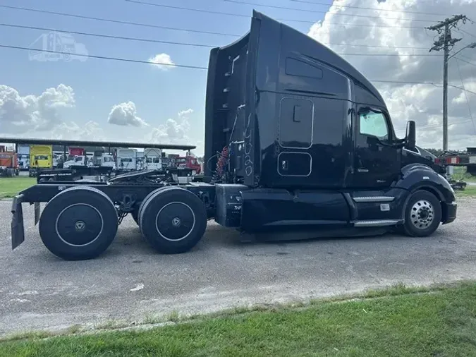 2021 KENWORTH T680