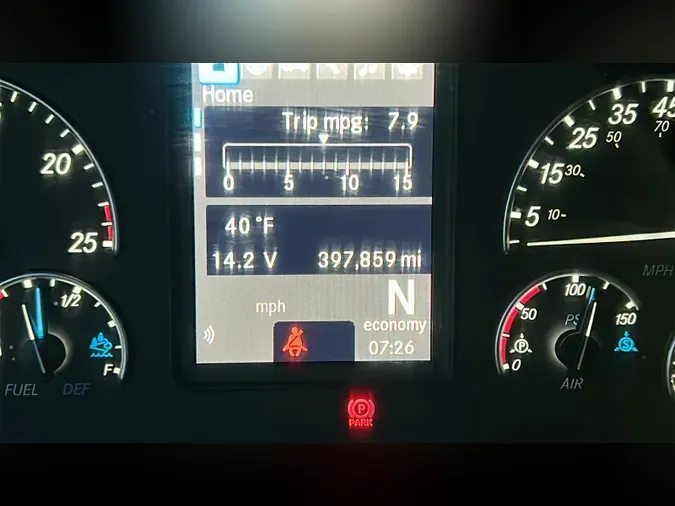 2023 Freightliner Cascadia 126aff896524b5e2f6e81f5f5581376b5c2