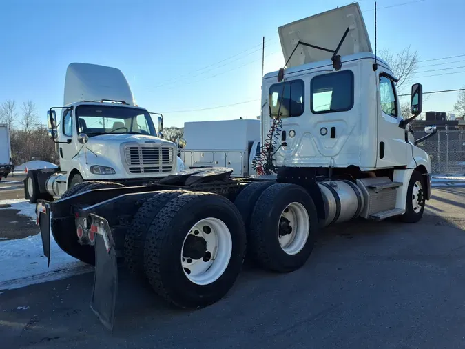 2020 FREIGHTLINER/MERCEDES NEW CASCADIA PX12664