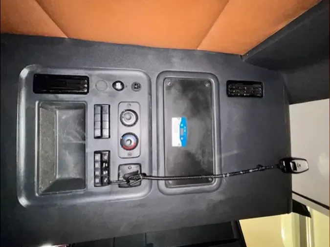 2022 Freightliner PT126SLP