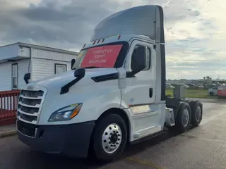 2019 FREIGHTLINER NEW CASCADIA PX12664