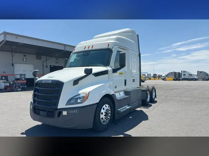 2021 Freightliner Cascadia 126