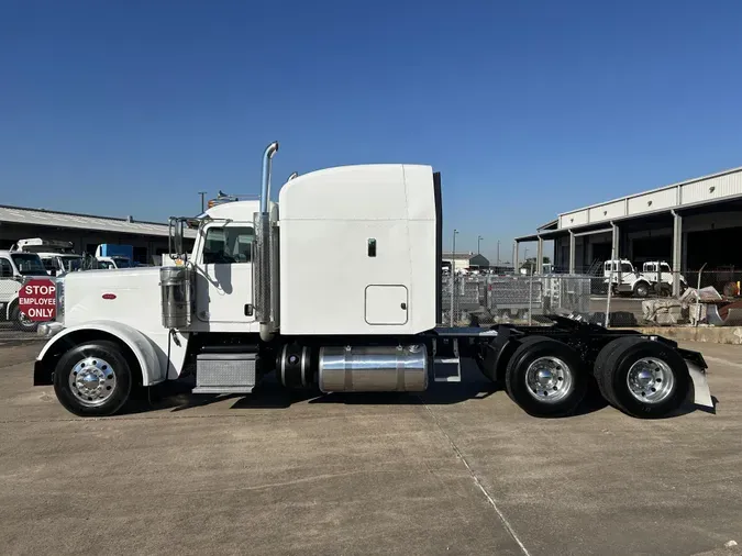 2020 Peterbilt 389