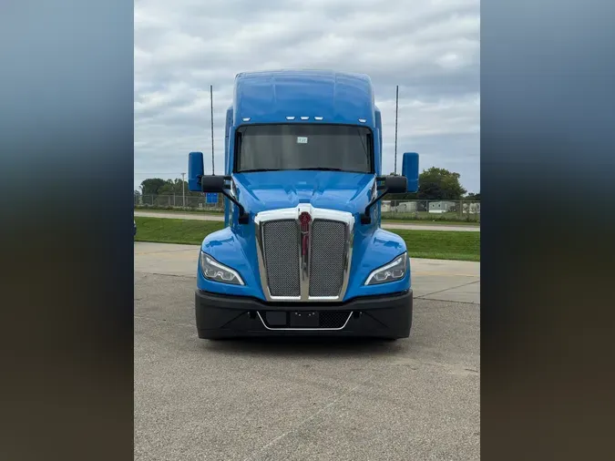 2023 KENWORTH T680