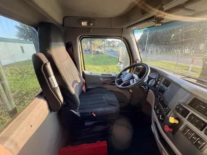 2021 Peterbilt 579