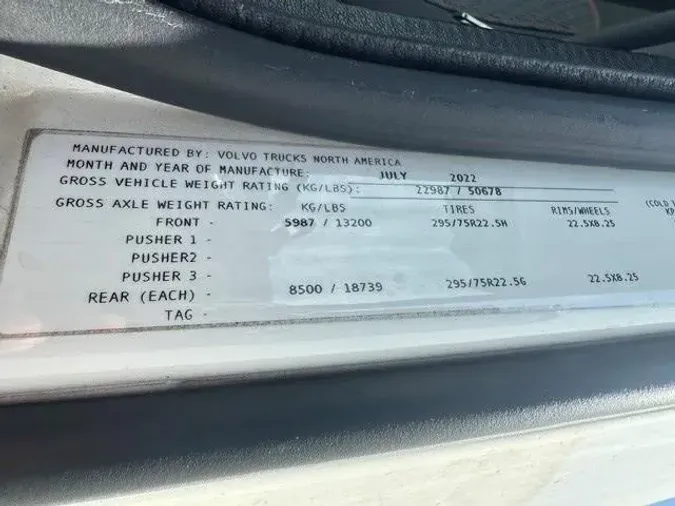 2023 Volvo VNL64T760