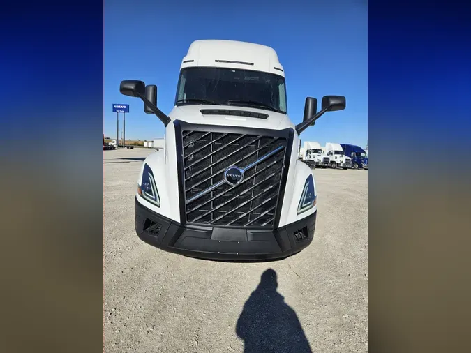 2026 VOLVO VNL64T860
