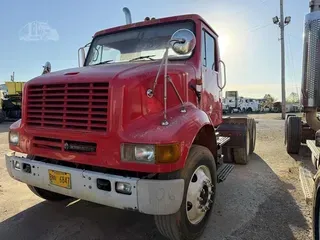2003 INTERNATIONAL 8100