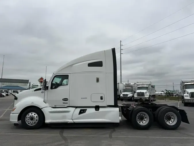 2022 Kenworth T680