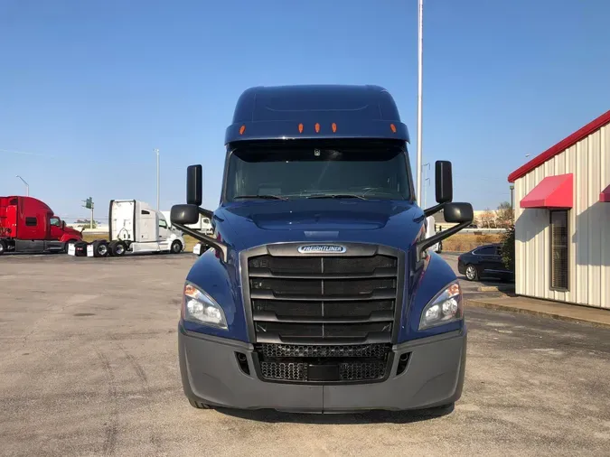 2019 FREIGHTLINER CASCADIA 126